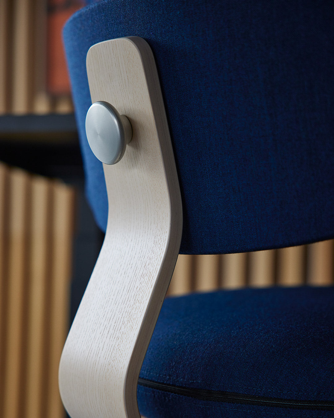 360 Chair - HOW Group