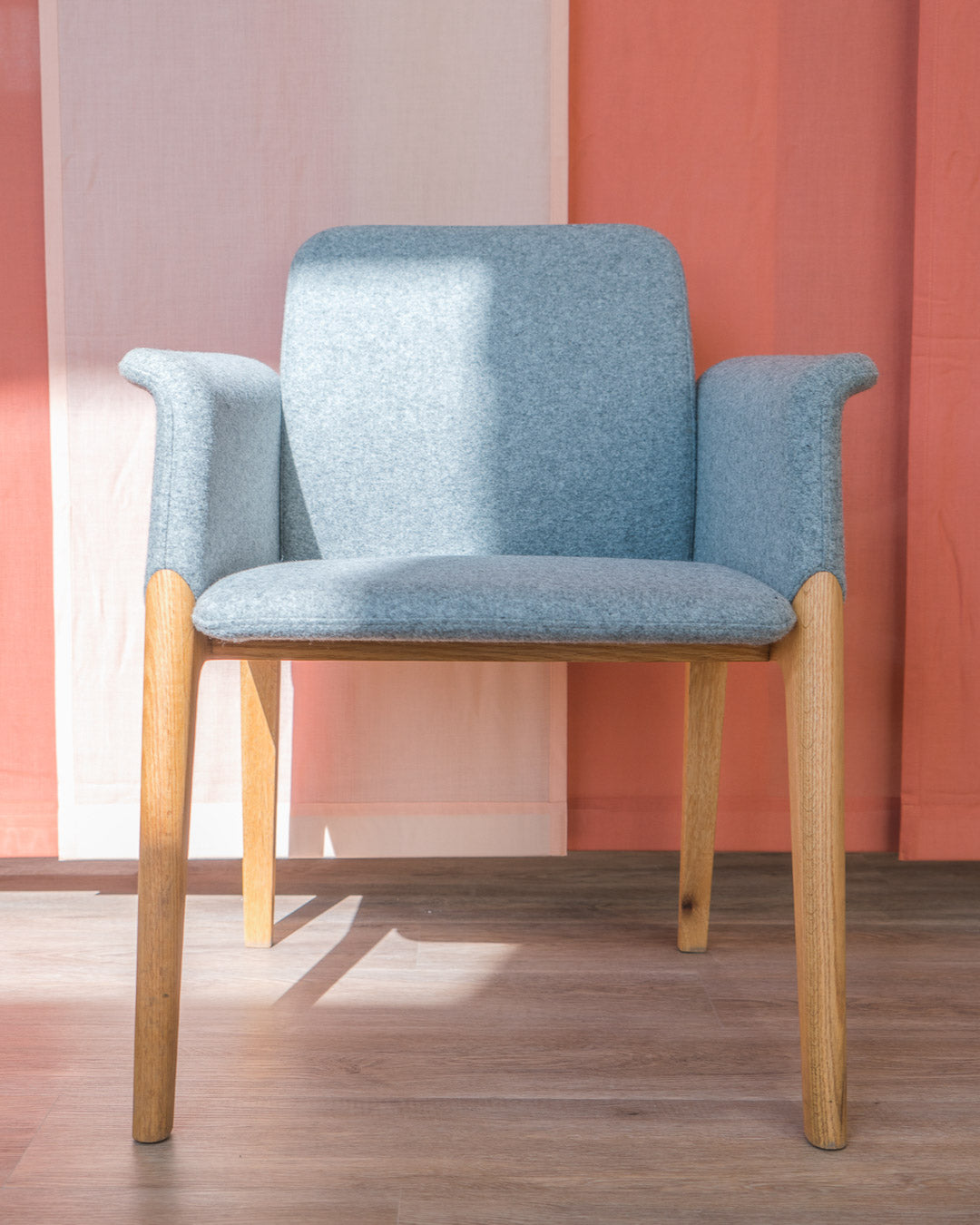Edge-W Chair - HOW Group