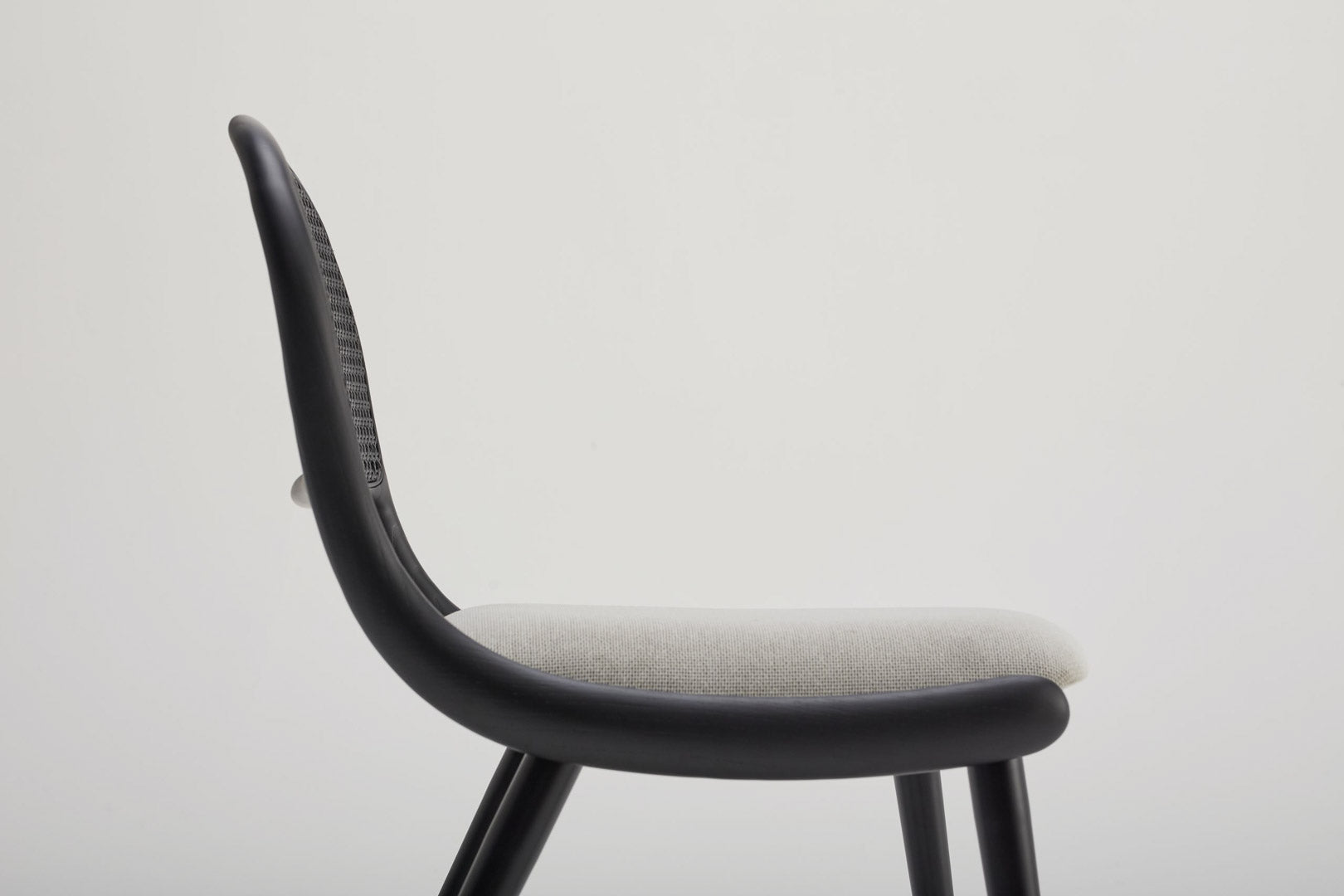 Giola Chair - HOW Group
