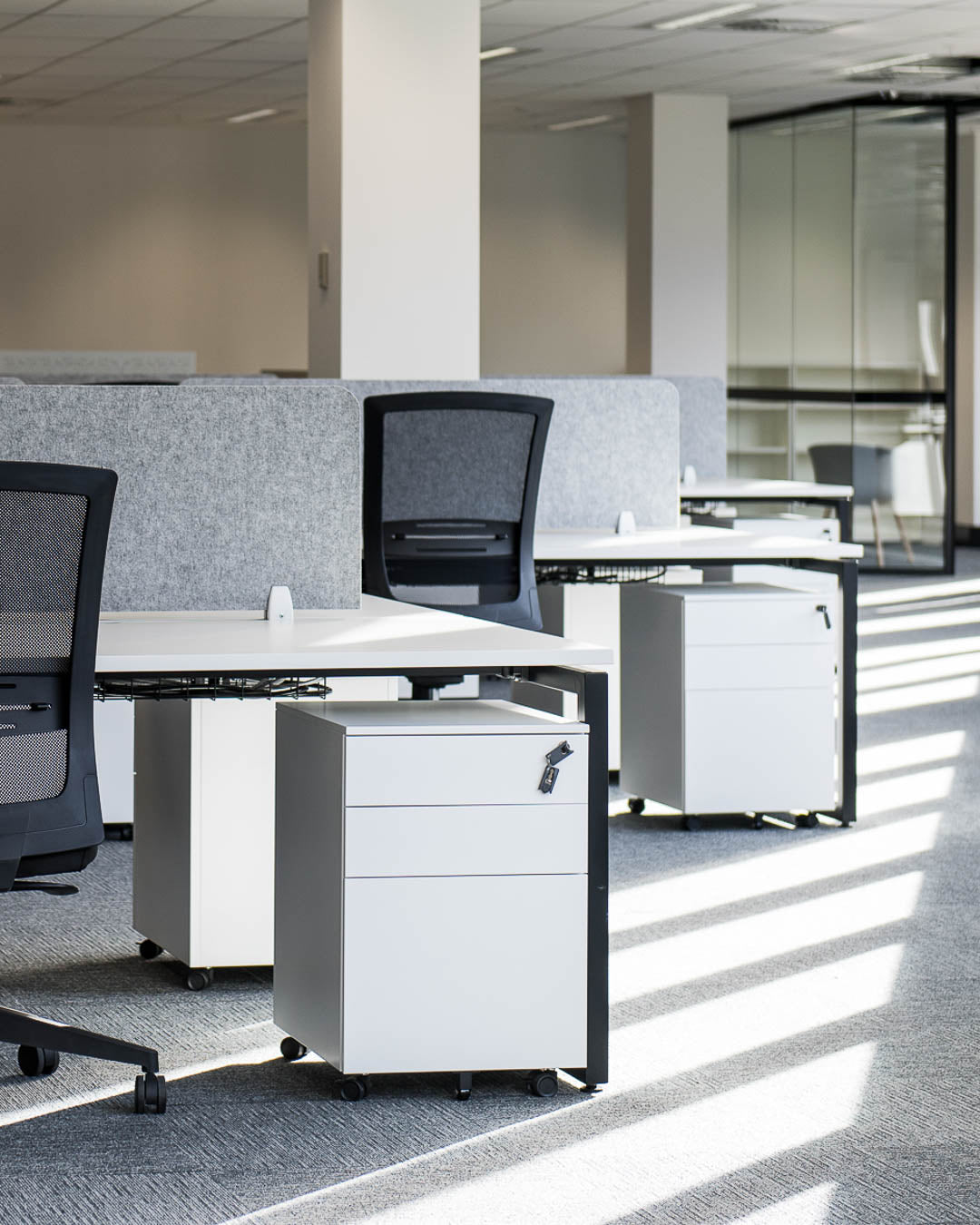 Mobile Pedestal Unit - Howgroup