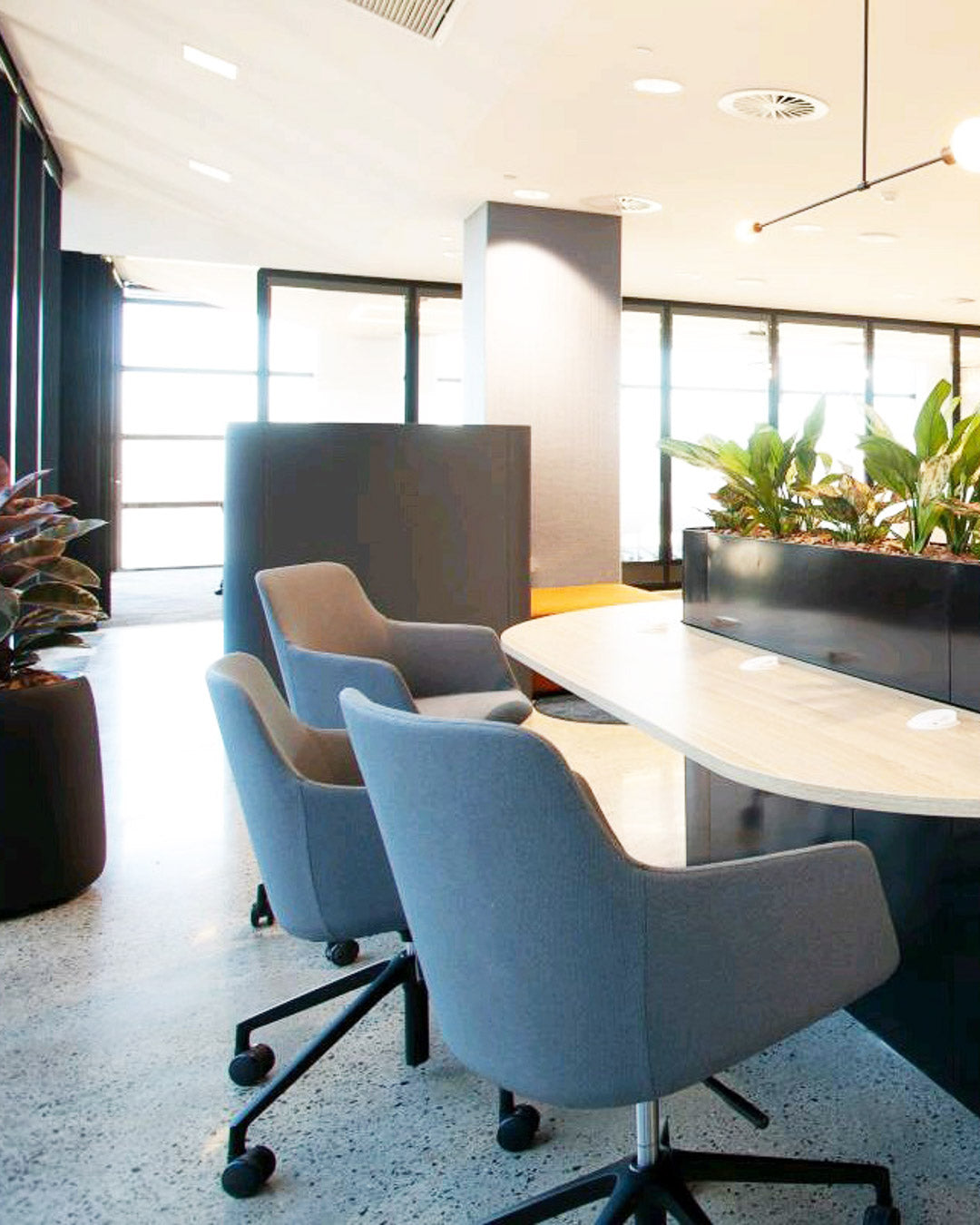 Saba Chair - HOW Group