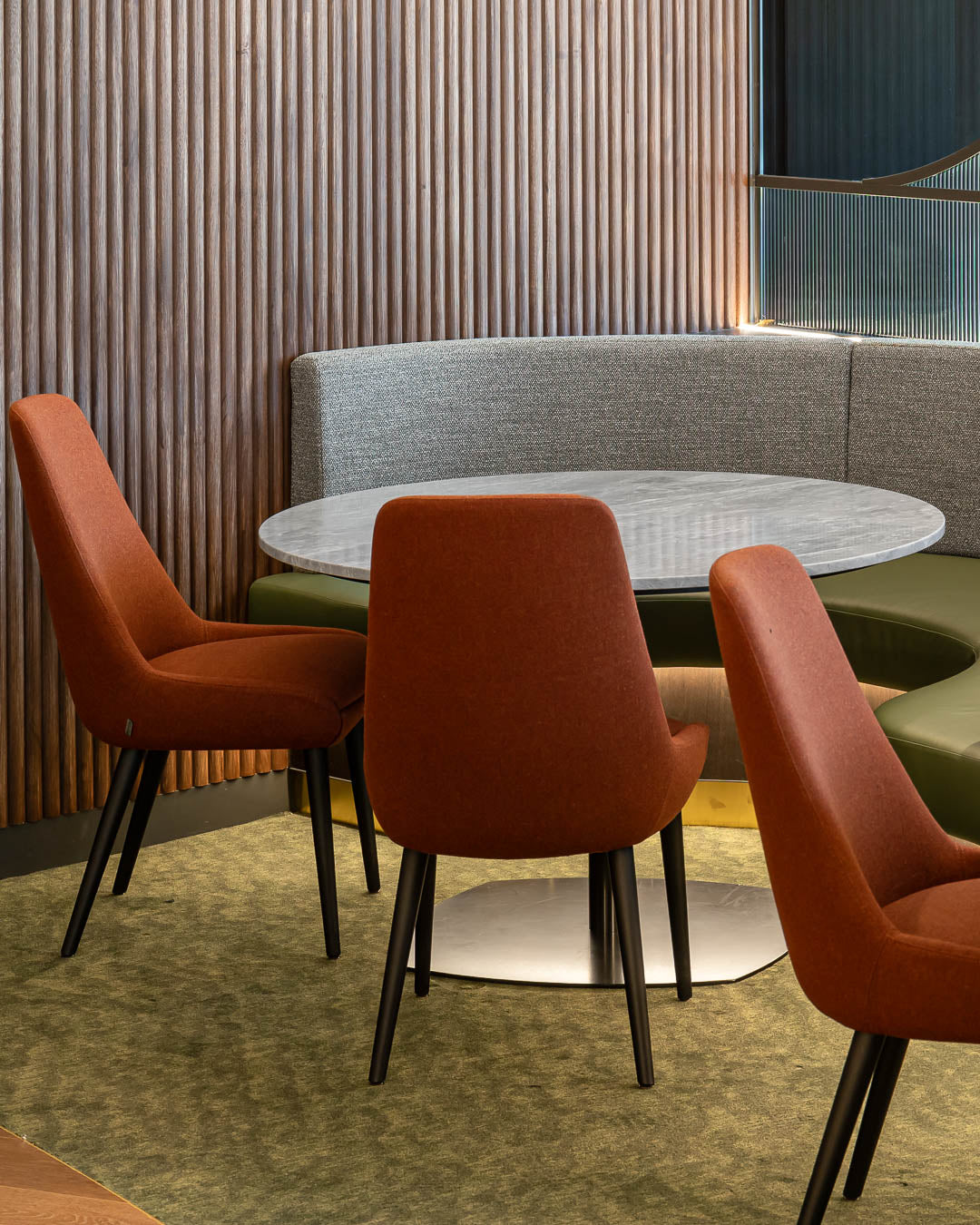 Disc Base Table - HOW Group