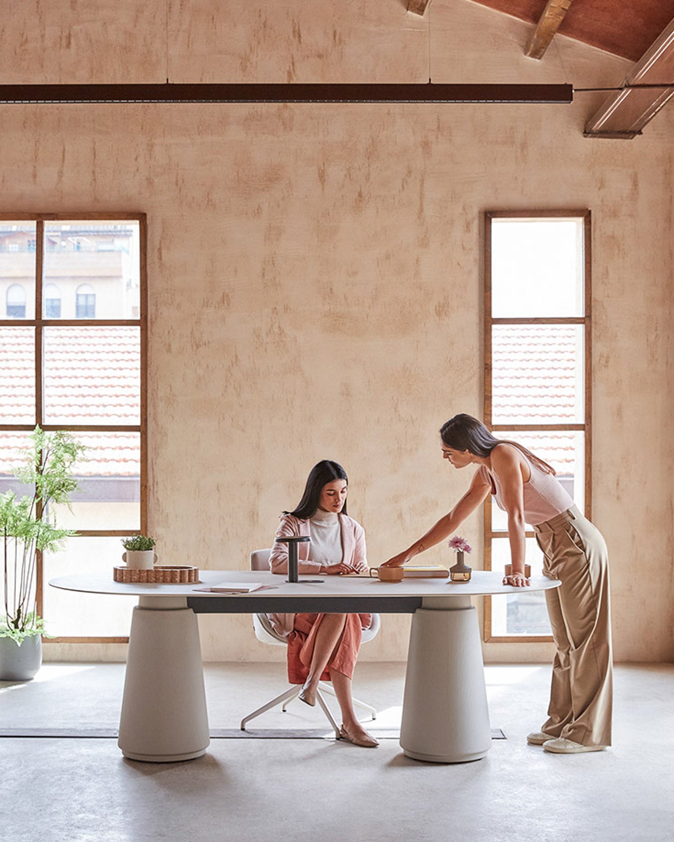 Dorik Table - HOW Group