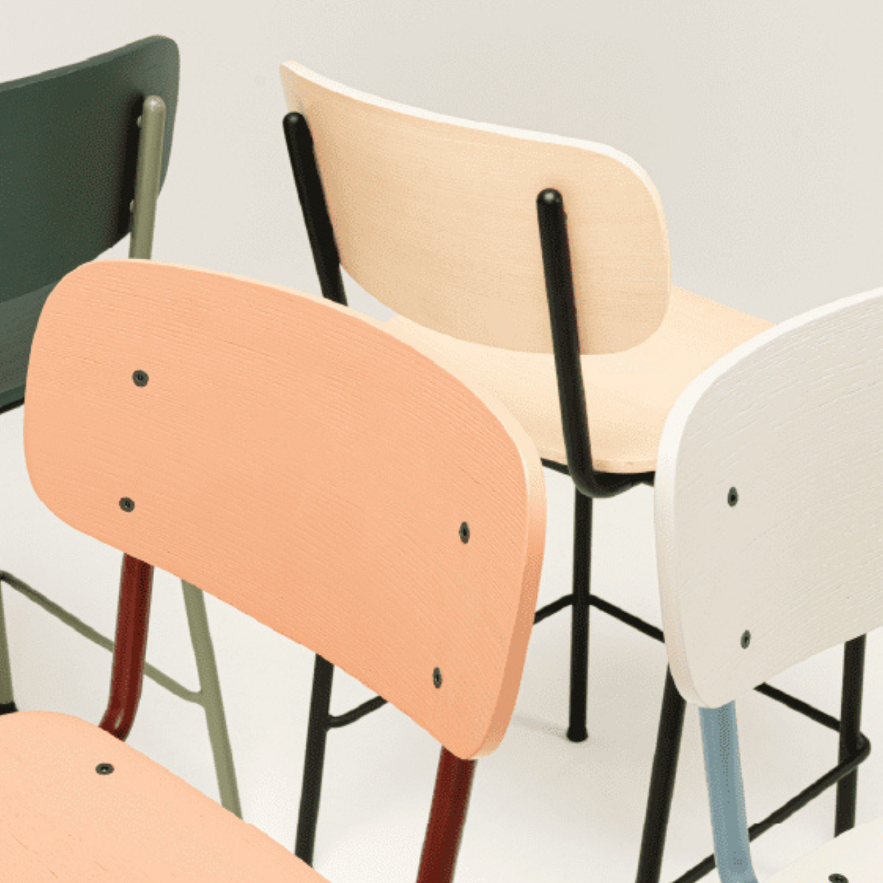 Easypeasy Stool - HOW Group