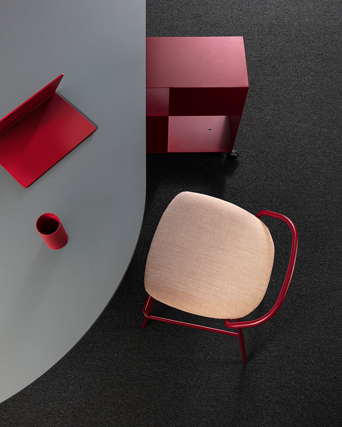 Follow Monochromatic Meeting Table - HOW Group