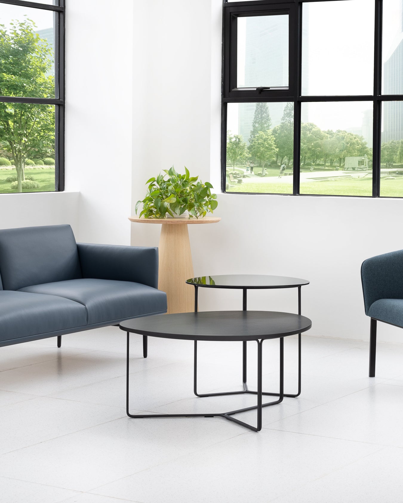 Giri Coffee Table