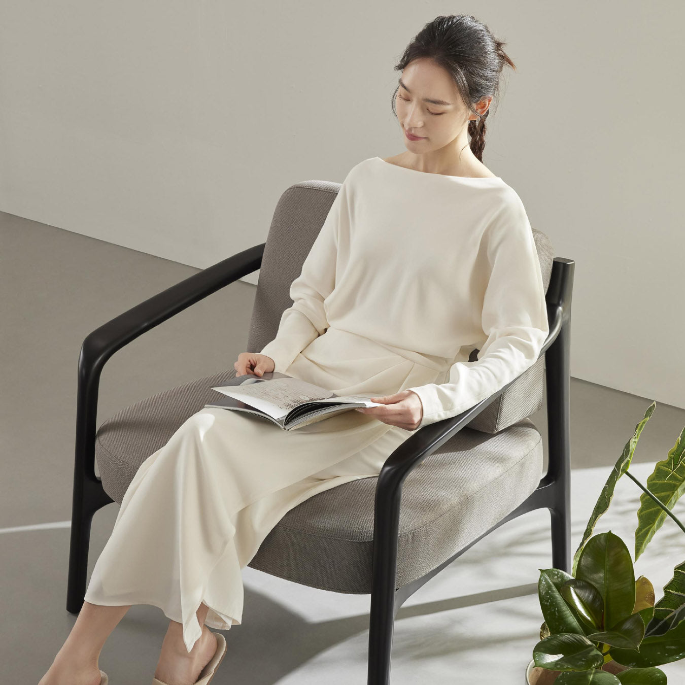 Jason II Lounge Chair - HOW Group