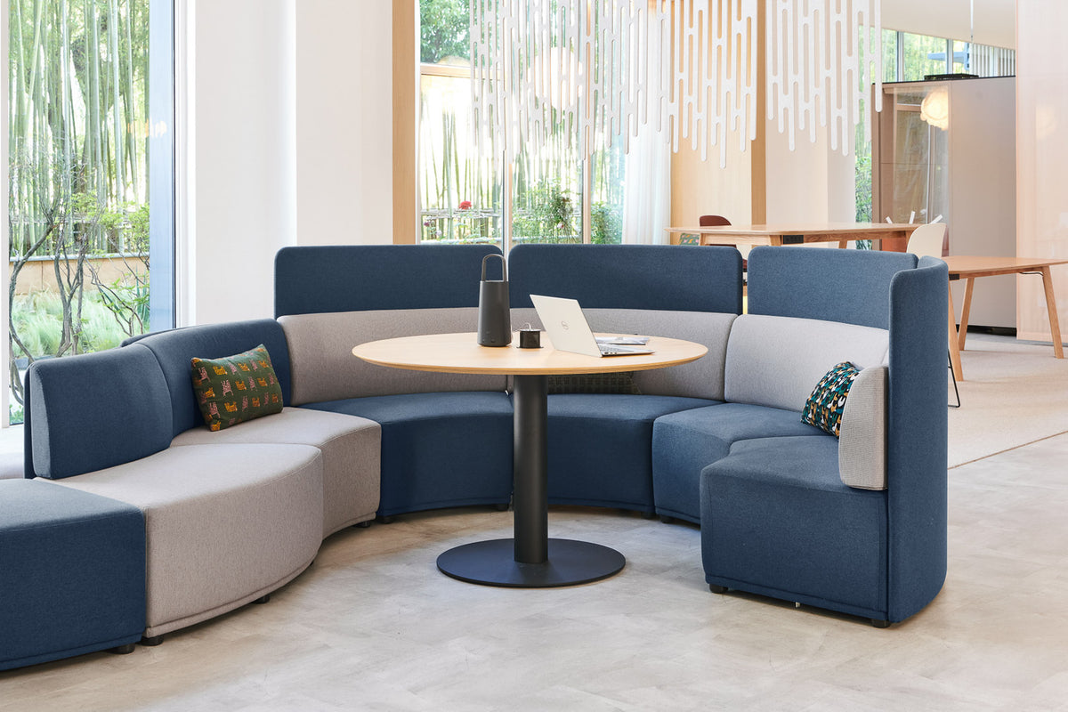 Fuzebox Lounge Lounges - HOW Group