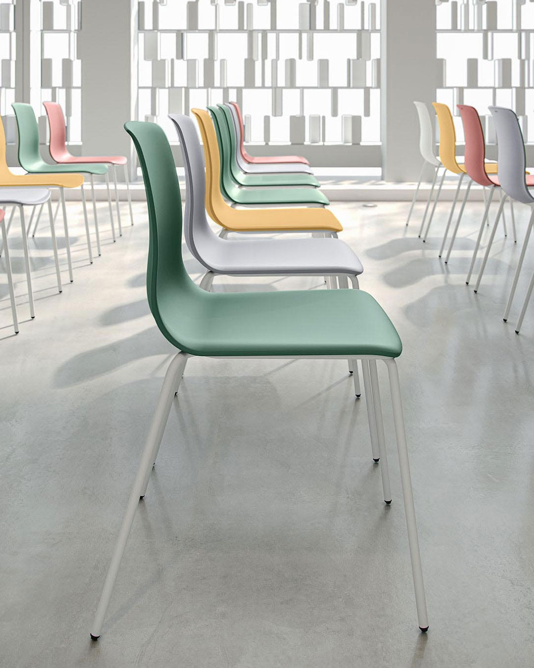 Noom 50 Chair - Howgroup