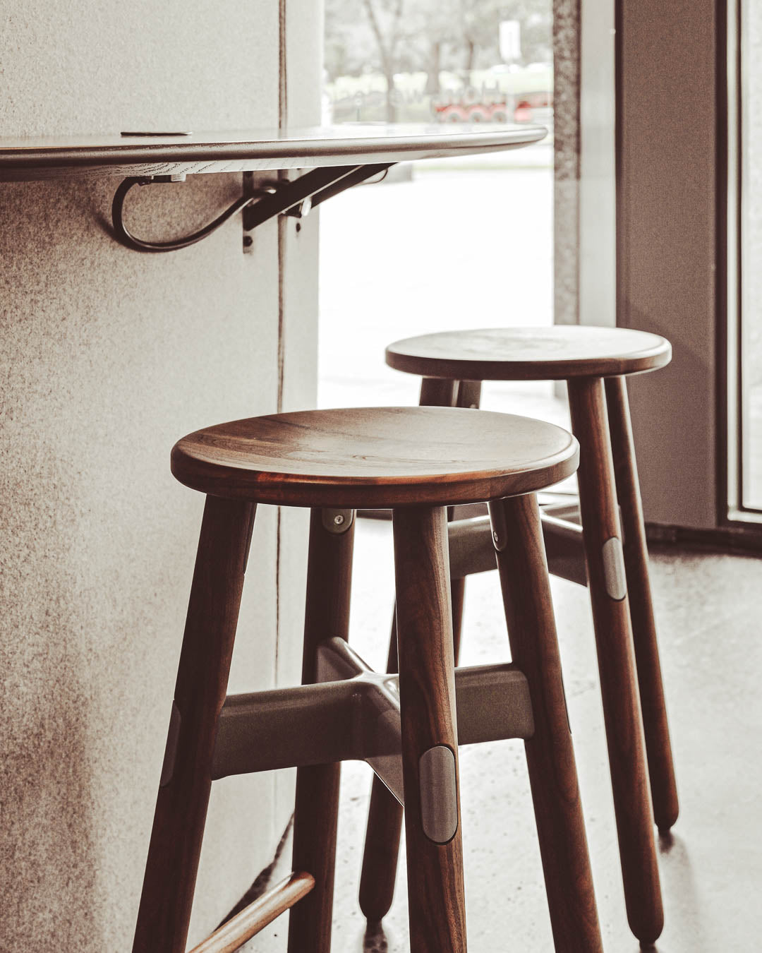 Okidoki Stool - Howgroup