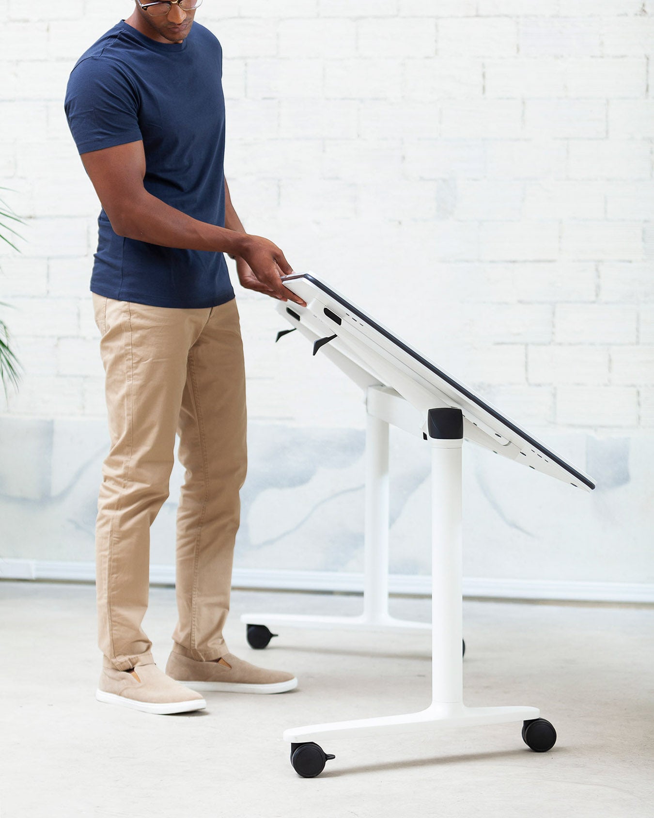 Talent 300 Folding Table - HOW Group