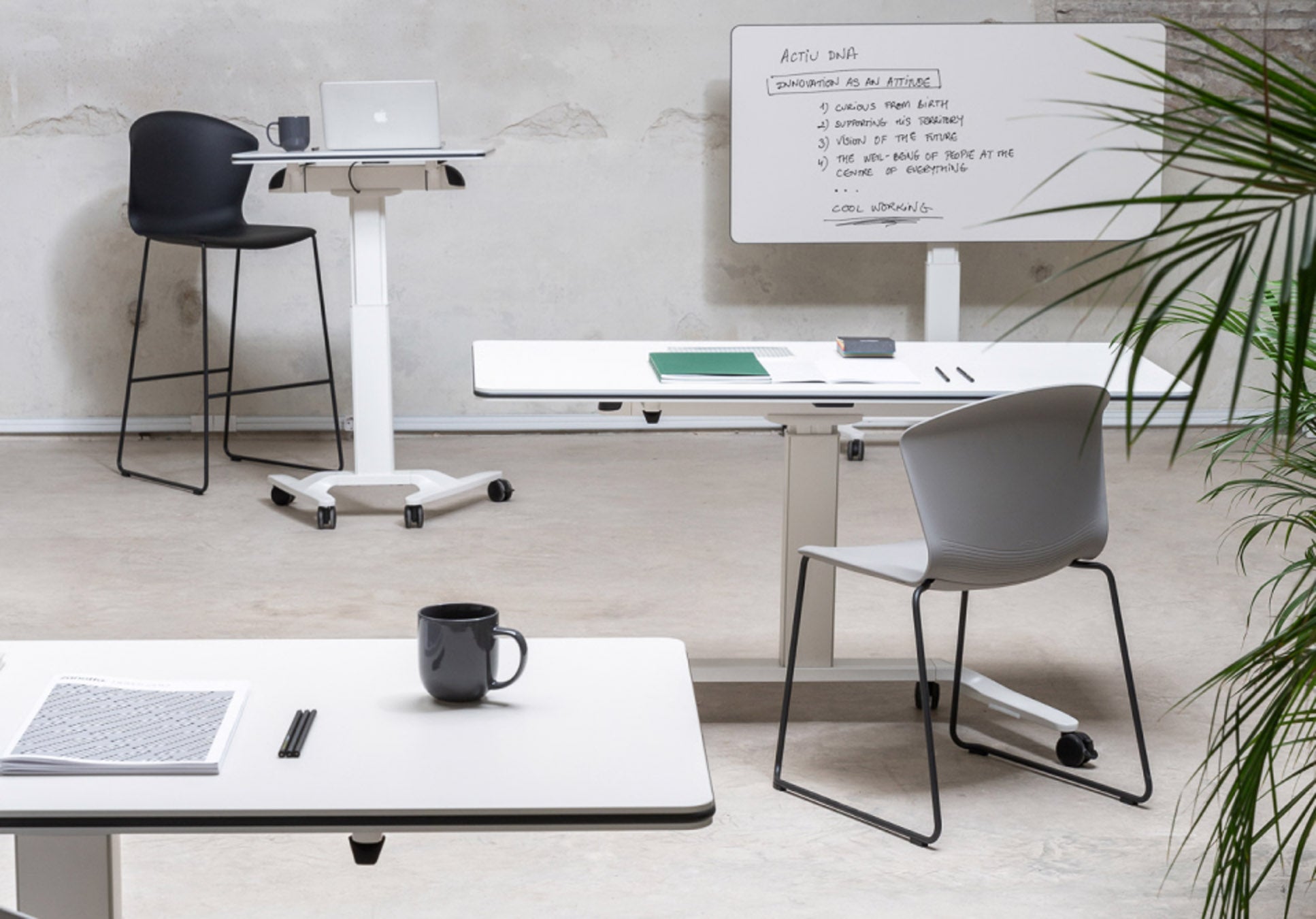 Talent 500 Folding Table - HOW Group