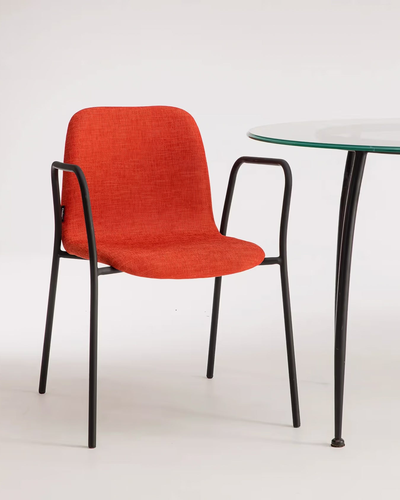 Tiller Slim Chair - HOW Group