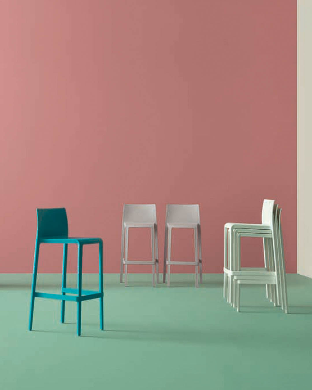 Volt Stool - Howgroup