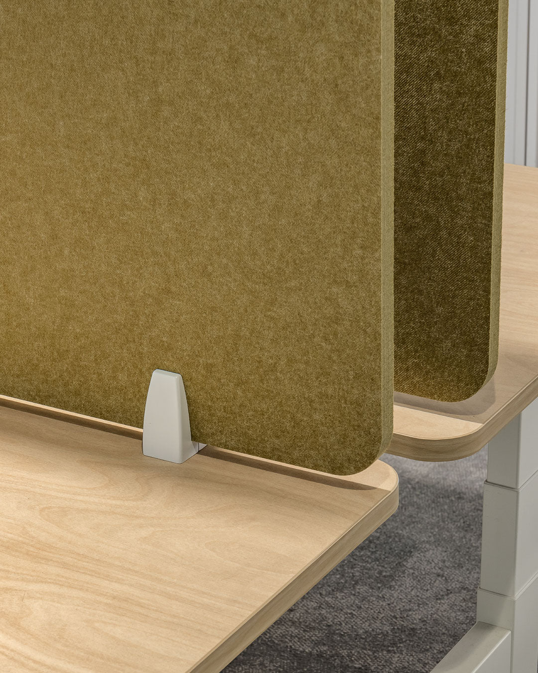 Workstation Screen - Howgroup