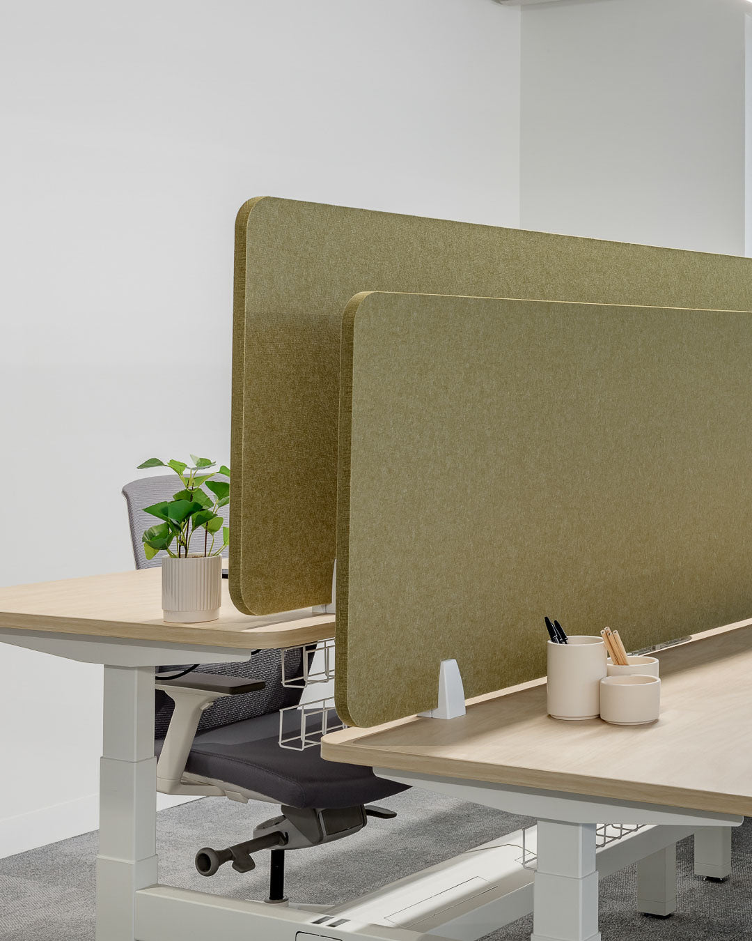 Workstation Screen - Howgroup